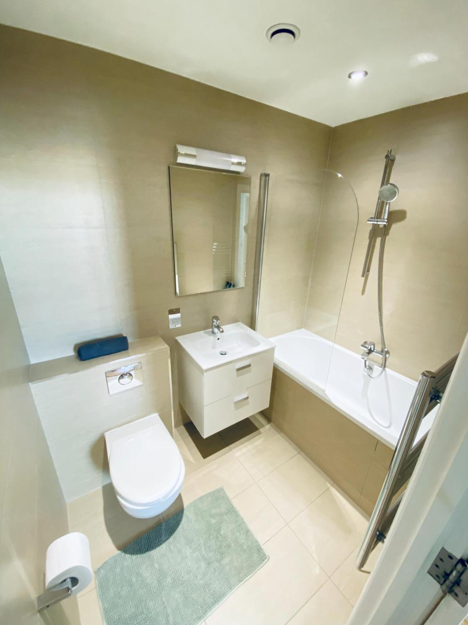 2 Bedroom Flat - 2 Bath - 15 Min Camden Town ロンドン エクステリア 写真