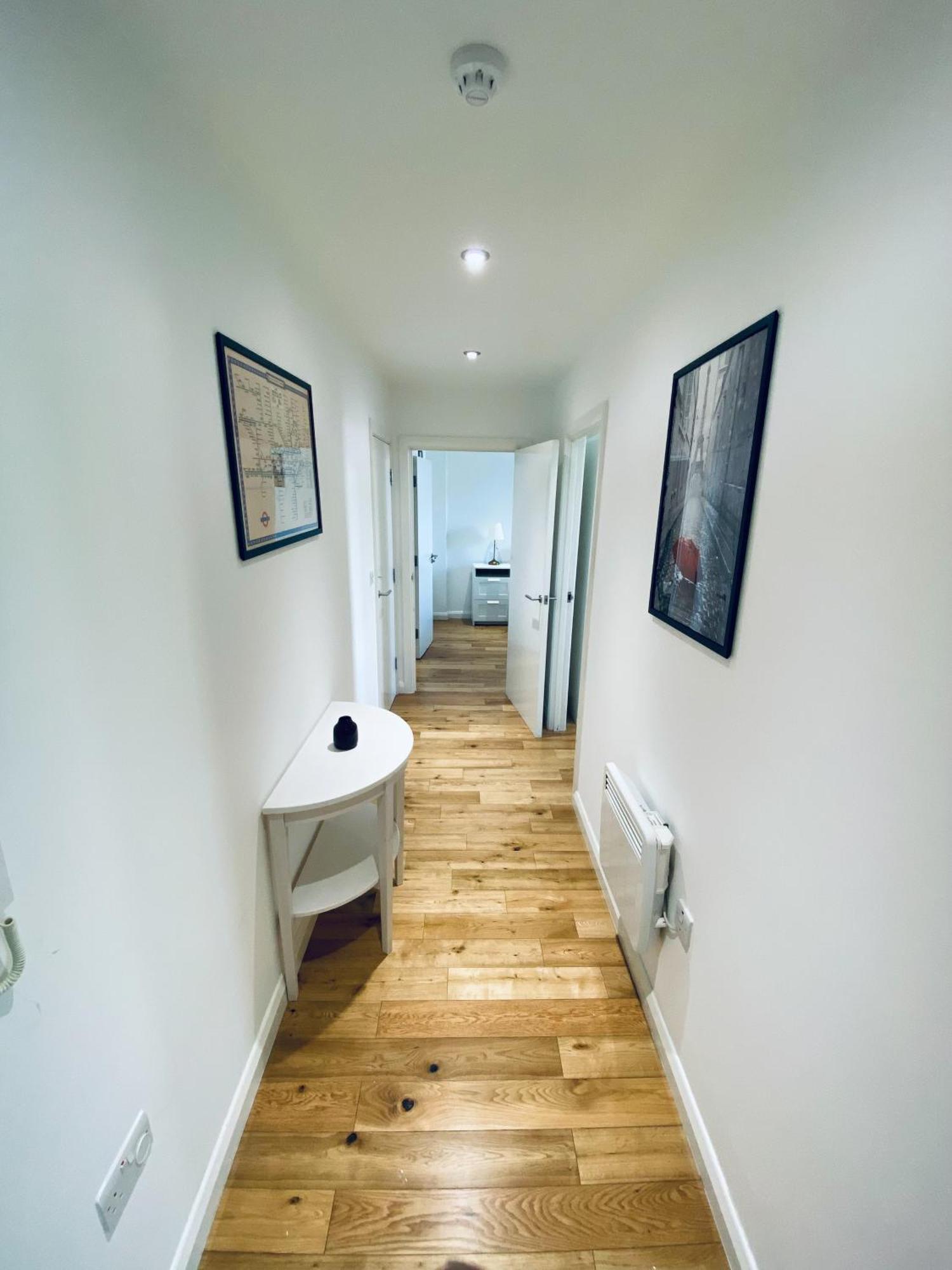 2 Bedroom Flat - 2 Bath - 15 Min Camden Town ロンドン エクステリア 写真