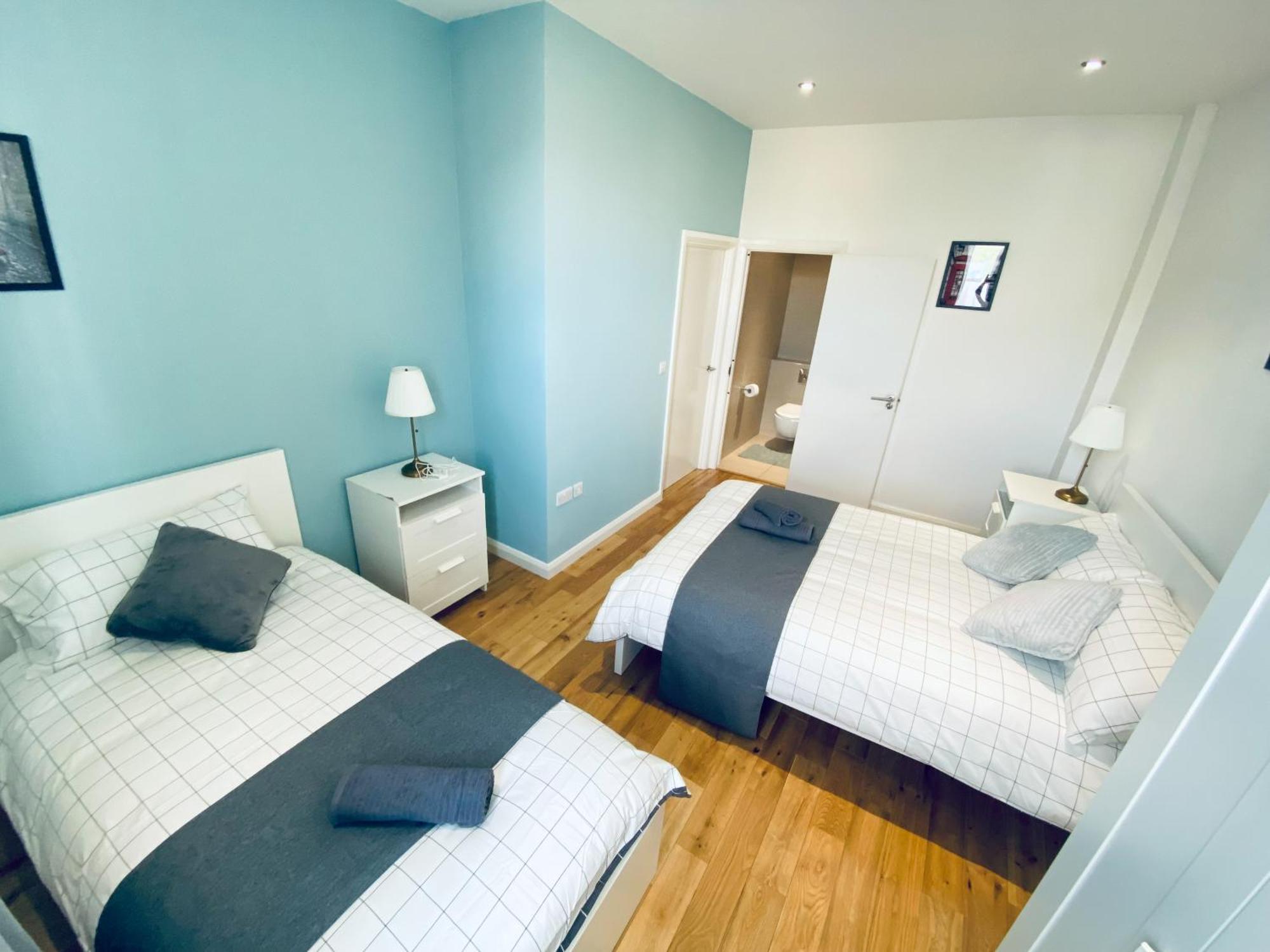 2 Bedroom Flat - 2 Bath - 15 Min Camden Town ロンドン エクステリア 写真